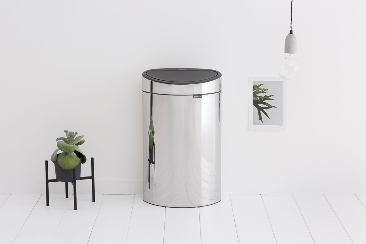 Touch Bin, Silver Capacity: 40 liters