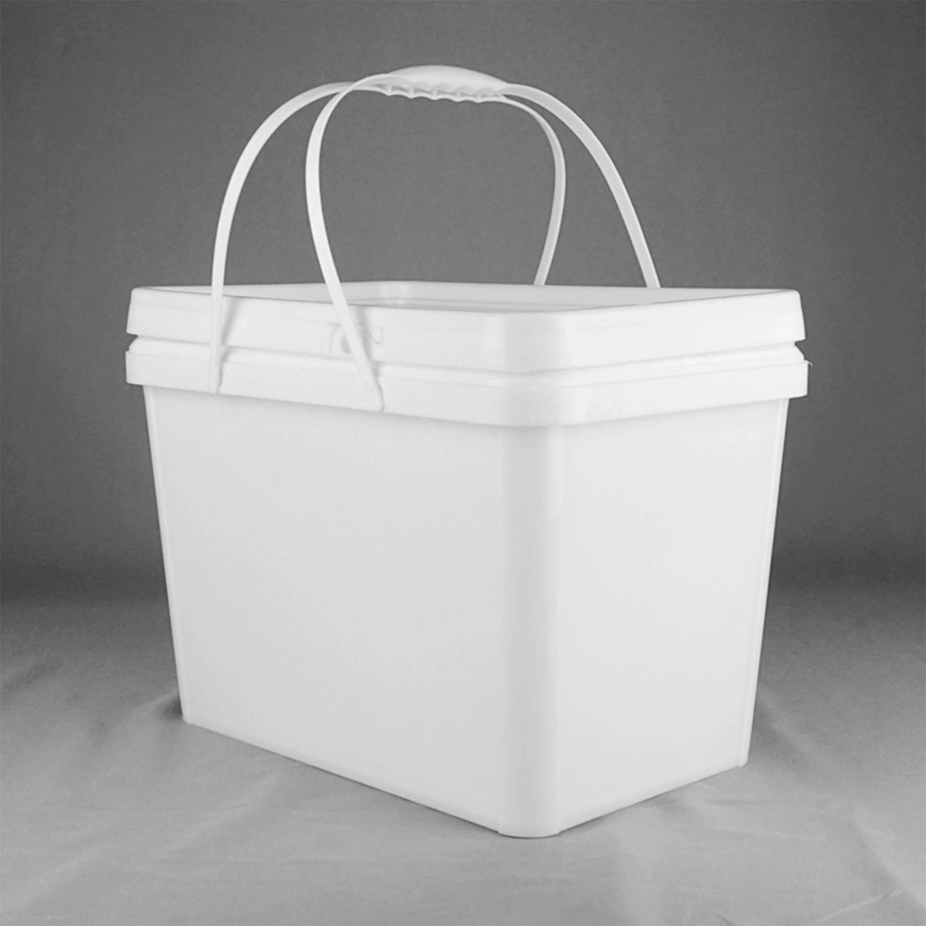 PLASTIC BUCKET SQR W/HANDLE 20L