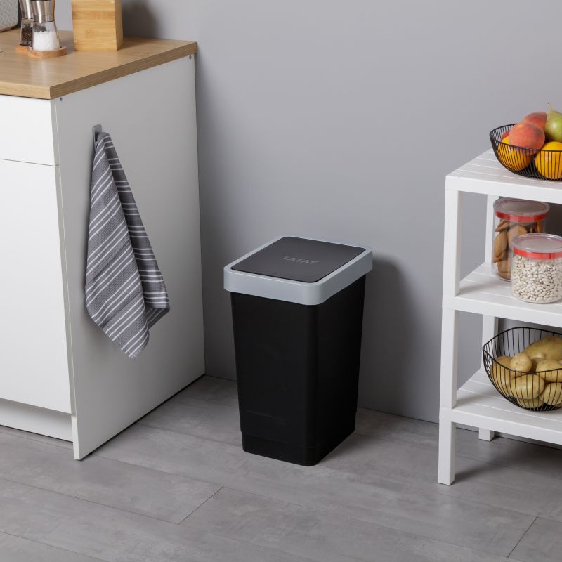 Dustbin with swing lid, Black